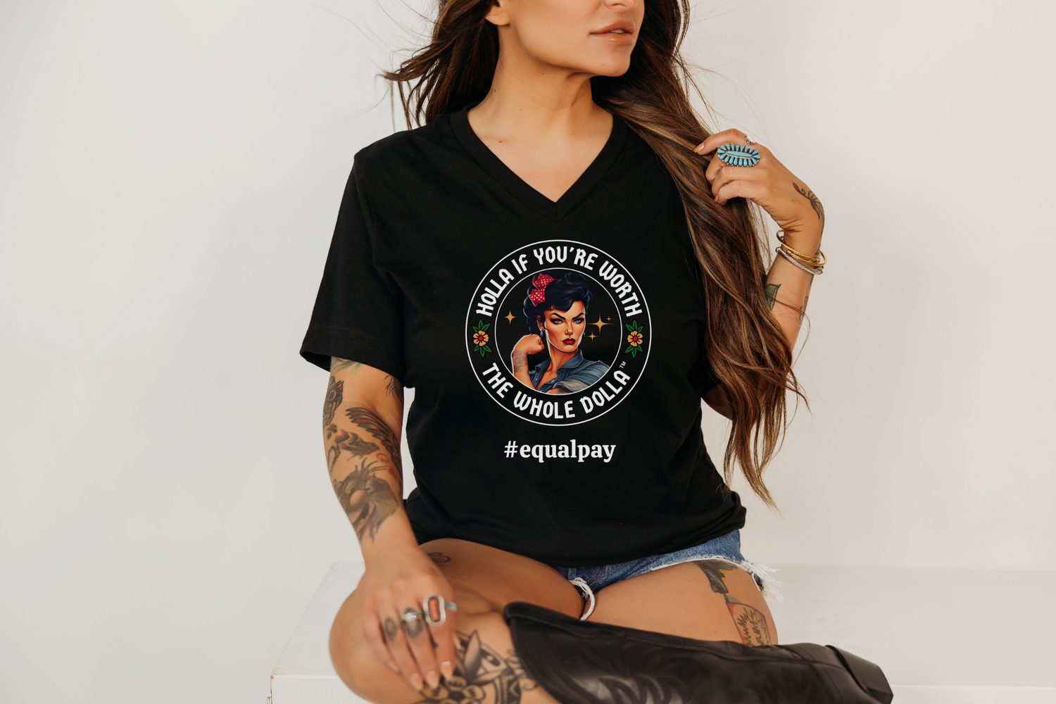 Women's Equal Pay T-Shirt, Holla if You're Worth the Whole Dolla Shirt, Latina Apparel, Latina Equal Pay T-Shirt, Equal Pay Tee, Latina Shirt, Feminist Shirt